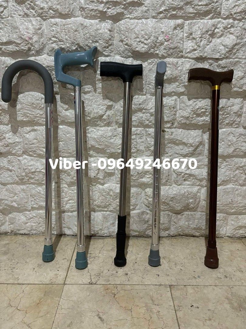 Tungkod @Single Cane 📌 (Category: Medical Supplies & Tools) located in Manila. Submitted by oplecherly24007 (Listing ID 1423378655, Image 1). Description: - Assorted walking canes available - Different handle styles and colors - Silver shafts - Same day delivery .