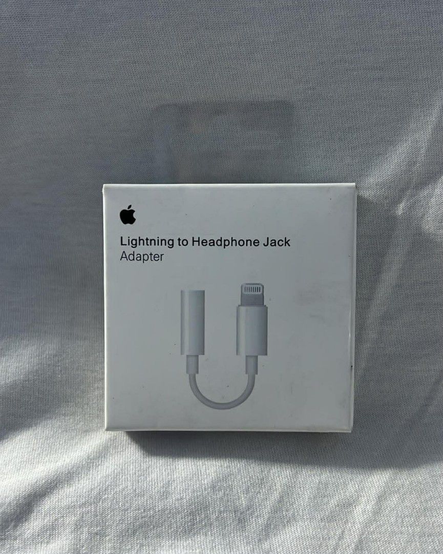 Lightning Headphones Jack (Category: Chargers & Cables) located in Manila. Submitted by onlineshopping22 (Listing ID 1423273822, Image 1). Description: - Connect your 3.5mm headphones to iPhone devices with a Lightning port. - Lightweight, durable, and delivers clear audio for music, calls, and everyday use. - Adapter with original box..