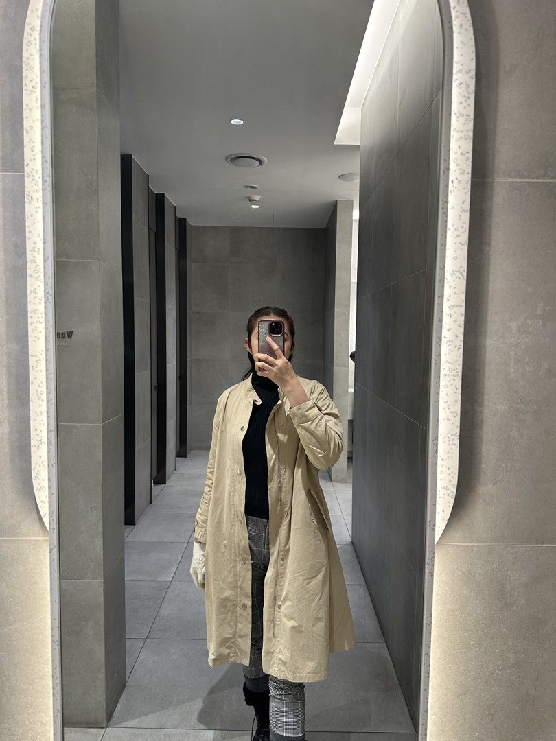 Women Beige Long Coat with button up-front knee length winter cold outerware (Category: Coats, Jackets and Outerwear) located in Manila. Submitted by samzzes (Listing ID 1423434838, Image 2). Description: Beige long coat with a button-up front. It has a collarless design and long sleeves. It has a relaxed fit and falls to about knee length. The coat is suitable for layering. Fit to small/mid/L.