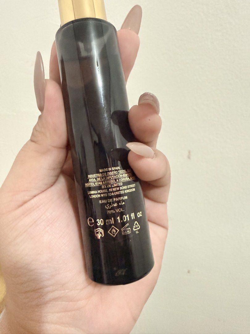 Zara Hypnotic Vanilla Eau de Parfum 30ml (Category: Fragrance & Deodorants) located in Dasmarinas. Submitted by xocee__ (Listing ID 1423351053, Image 2). Description: Binili ko lang pero katagalan diko na nagagamit for display nalang soafer yamanin ang amoy 🥲😅.
