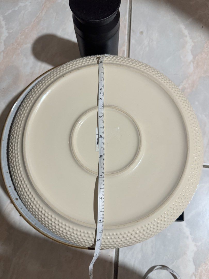 10” Ceramic Plate with Speckled Design (Category: Dinnerware & Cutlery) located in Manila. Submitted by mariedln (Listing ID 1423554206, Image 2). Description: - 10" Ceramic Plate - Features a unique speckled design - Made of durable ceramic material Used once for my finals only From House of Laverne.