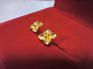 (Category: ) located in . Submitted by charlesyichao (Listing ID 1423488985, Image 1). Description: .