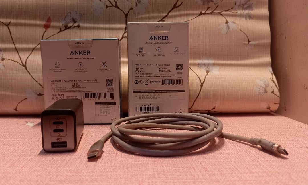 Anker Charger + Cable (Category: Chargers) located in Caloocan City. Submitted by anthonyhearts24 (Listing ID 1423501761, Image 3). Description: Please read description first. will not reply to questions that is already in here. thank you. Anker Charger + Cable Bundle Working Anker Powerport III 3 port 65w GAN charger Anker Powerline III 1,8m 100w Cable Issue: Cable rubber damage(see pic) Includes: Charger,cable, Boxes Selling as set 1000 Last/Fi