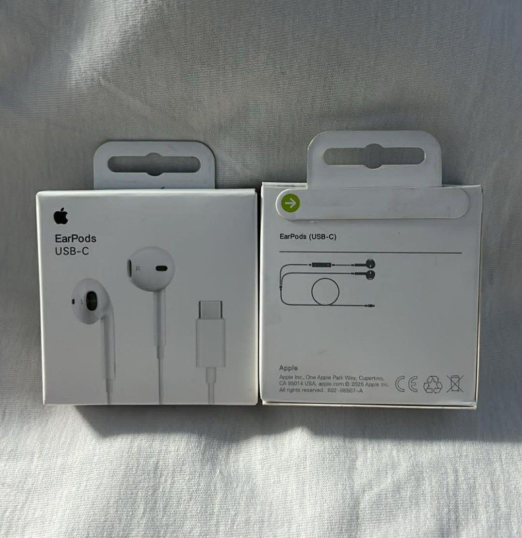 Apple EarPods USB-C (Category: Earphones) located in Manila. Submitted by onlineshopping22 (Listing ID 1423440453, Image 1). Description: - Genuine Apple EarPods with USB-C connector - Brand new and sealed in original packaging - Features the Apple logo - Ideal for listening to music and taking calls - Compatible with devices with a USB-C port - Clear box image showing the EarPods and USB-C connector.