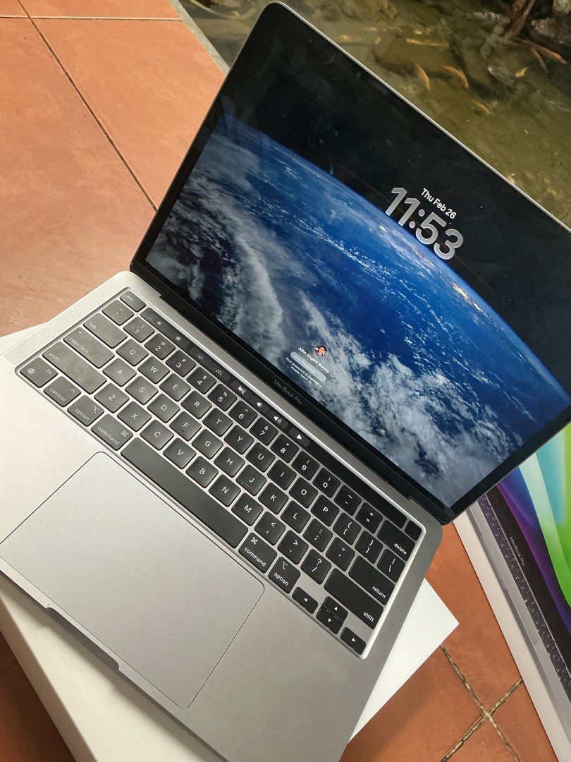 Apple MacBook Pro (Category: Laptops & Notebooks) located in Manila. Submitted by direkgeloo (Listing ID 1423474069, Image 3). Description: 13-inch 2022 Macbook Pro: Apple M2 chip with 8-core CPU and 10-core GPU with 512 GB SSD - Space Grey 8 GB RAM with Touch bar 287 battery cycle count Original Apple charger Original box It works perfectly with no technical issues at all. The M2 chip is fast and smooth, great for everyday use, work, streaming, 