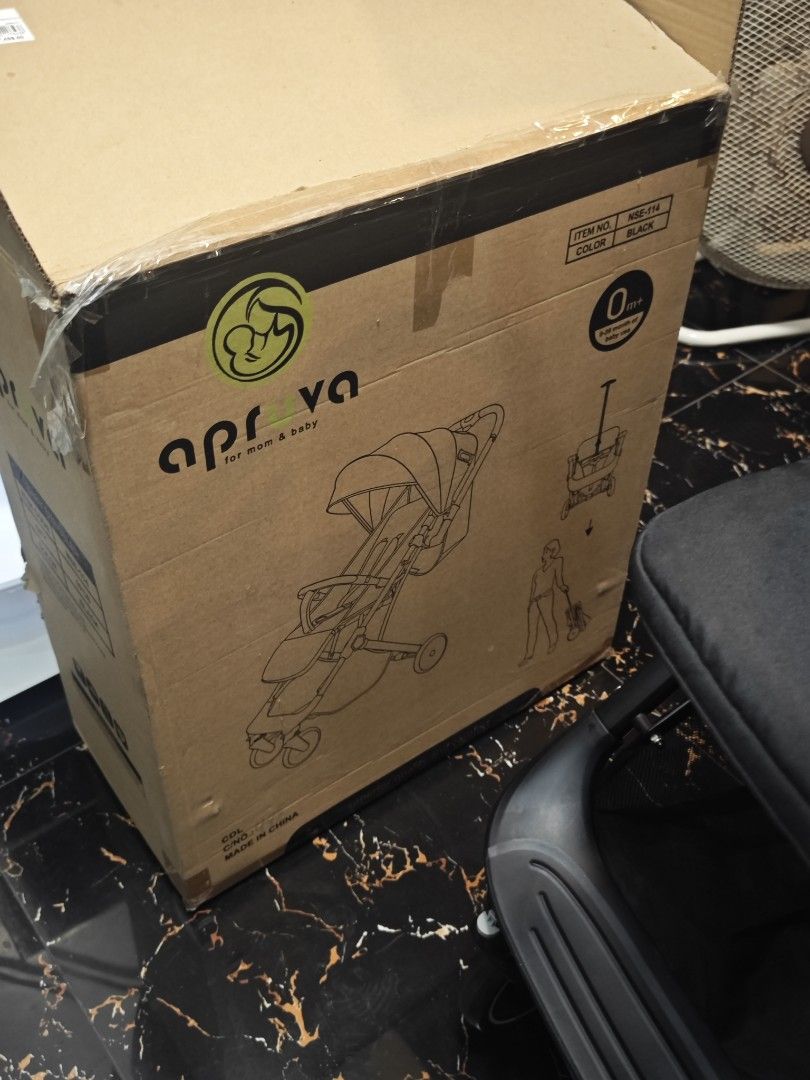 Appruva Axel Stroller (Category: Strollers) located in Manila. Submitted by jccayton0406 (Listing ID 1423561226, Image 3). Description: Used less than 10x sa mall. All other items on pictures are free, infantino carrier, play gym..