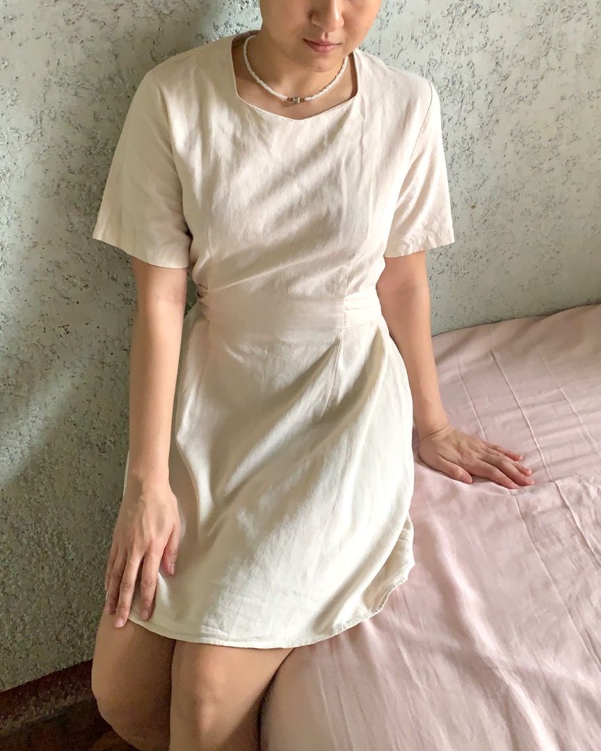 Beige Square Neck Korean Dress (Category: Dresses) located in Makati City. Submitted by maipw (Listing ID 1423460720, Image 2). Description: - can fit up to semi M - Beige dress - Square neckline - Short sleeves - Fitted waist - Slightly flared skirt - Above-the-knee length - Lightweight fabric, perfect for warm weather.