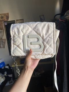 (Category: ) located in . Submitted by lizcui28 (Listing ID 1423512126, Image 1). Description: .