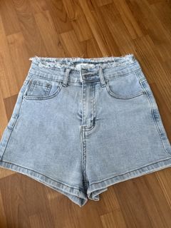 (Category: ) located in . Submitted by sellingstuff87 (Listing ID 1423524306, Image 1). Description: .