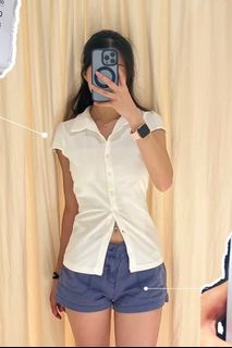 (Category: ) located in . Submitted by clearmincloset (Listing ID 1423604950, Image 1). Description: .