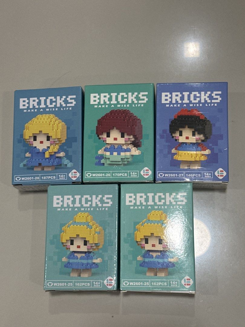BRICKS Mini Blocks - Assorted Characters, Hobbies & Toys, Toys & Games ...