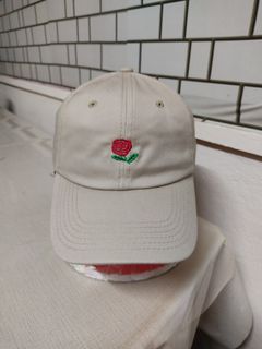 (Category: ) located in . Submitted by ek_thriftstore90 (Listing ID 1423587927, Image 1). Description: .