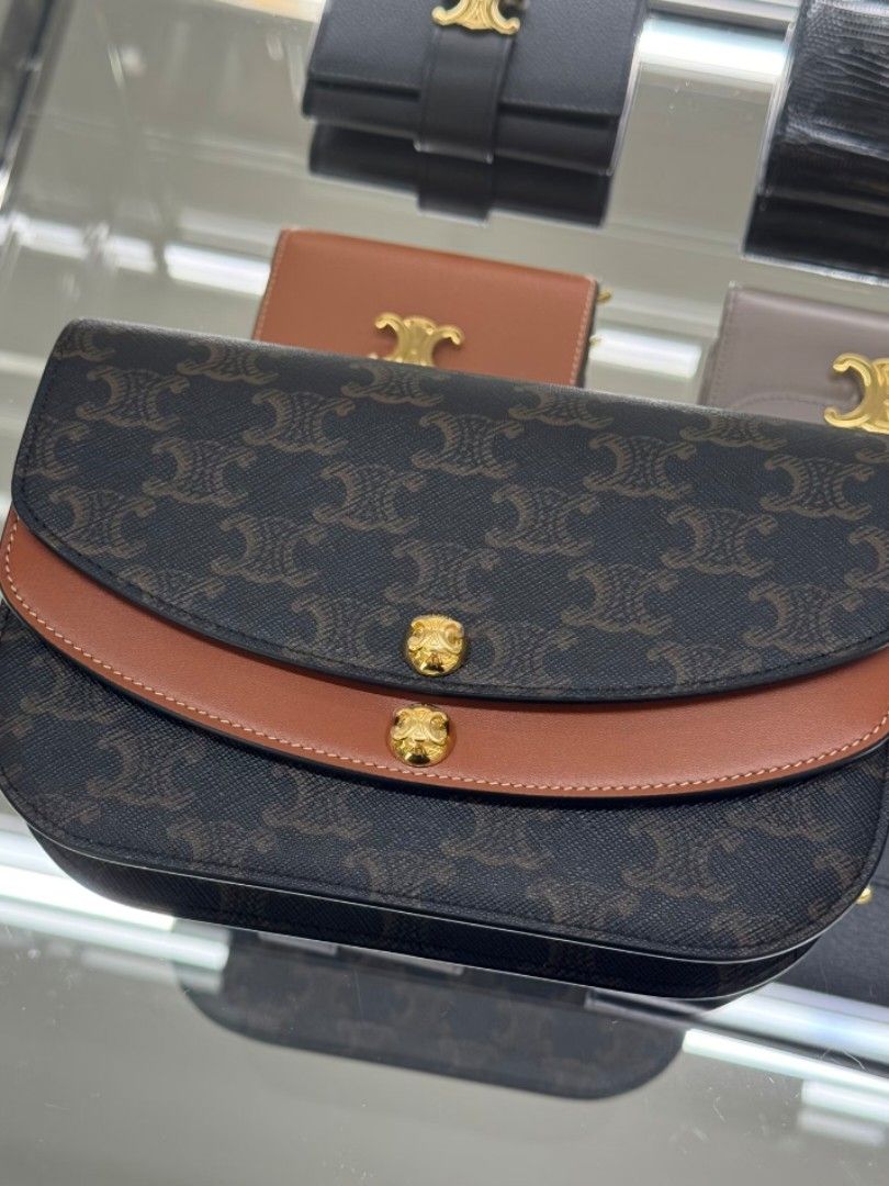 Celine Duo Wallet on Strap in Triomphe Canvas (Category: Luxury Bags & Wallets) located in Las Pinas. Submitted by glamdustph (Listing ID 1423597600, Image 2). Description: STAFF SALE 💯 authentic retail price 99,000 half dp req 2-3 weeks eda via air cargo plus loc sf thank you.