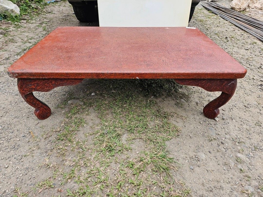 CENTER TABLE (Category: Coffee & Tea Tableware) located in Sablan. Submitted by gongonshelley12 (Listing ID 1423561703, Image 2). Description: FIRST TO PAY, FIX PRICE 1500 ONLY... SUPER SALE TODAY!!! GCASH NOW!!! JAPAN LOW TABLE / COFFEE TABLE / CENTER TABLE JAPAN SURPLUS L 42 X W 30 X H 12.5 INCHES PROMISE ANG GANDA PA AT MALAKI PWEDE NIYO IVARNISH PARA MAGMUKHANG BAGO MINIMAL SCRATCHES NORMAL SA SECOND HAND KUNIN NIYO TO JACKPOT, SUPER MURA LAN