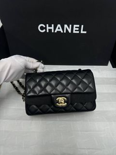 (Category: ) located in . Submitted by chicluxury (Listing ID 1328016919, Image 1). Description: .
