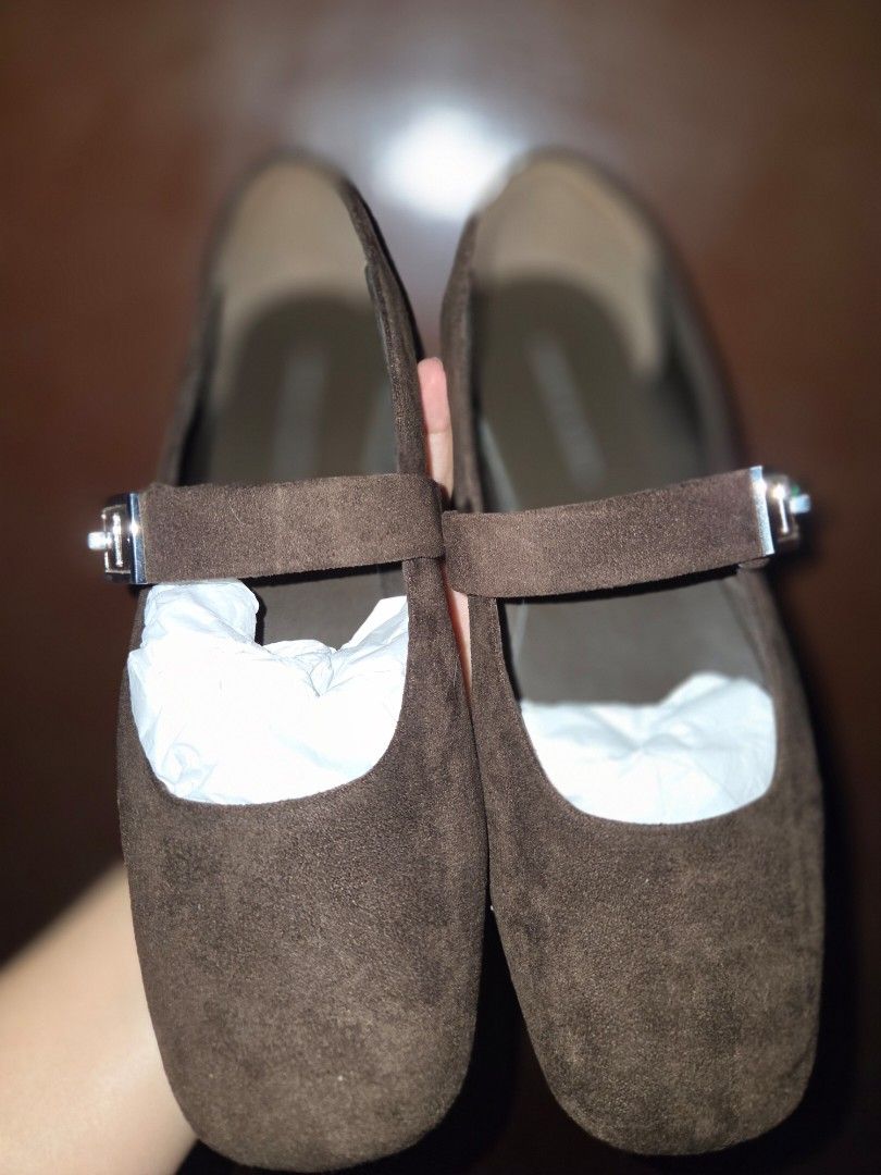 Charles and Keith mary jane suede 37 (Category: Flats & Sandals) located in Talisay. Submitted by wfh_declutters (Listing ID 1423517712, Image 3). Description: good as new, no heel drags size 37 faux suede bought in SG 2500 php .