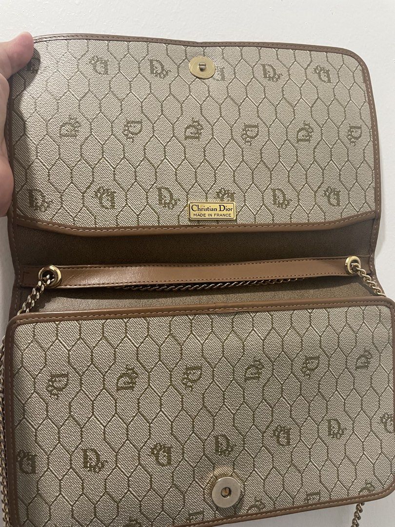 Christian Dior Shoulder Bag (Category: Luxury Bags & Wallets) located in Davao. Submitted by prettythings.ph (Listing ID 1423436499, Image 2). Description: .