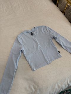 (Category: ) located in . Submitted by ienies_closet (Listing ID 1423491756, Image 1). Description: .