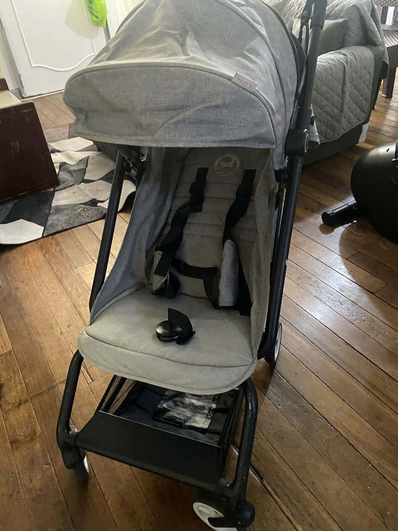 Cybex Eezy S+ Stroller (Category: Strollers) located in San Juan City. Submitted by louislane (Listing ID 1423485606, Image 2). Description: Cybex eezy S compact fold stroller wt. 6kg Cabin stroller One hand fold 5 point harness With handle bar 1-4 years old max wt. 22kgs. With scratches sign of usage but in good condition.