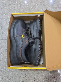 (Category: ) located in . Submitted by kai_wen90 (Listing ID 1423541298, Image 1). Description: .