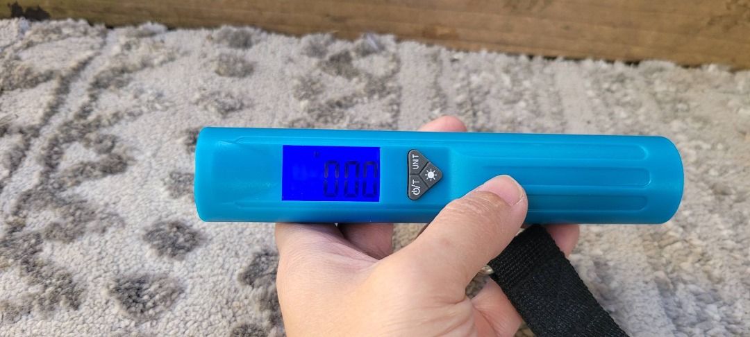 Digital Luggage Scale with Flashlight (Category: Health Monitors & Weighing Scales) located in Sablan. Submitted by gongonshelley12 (Listing ID 1423582589, Image 2). Description: 👉👉250 ONLY👈👈 PORTABLE LUGGAGE SCALE NEW USES 2 AAA BATT (NOT INCLUDED).