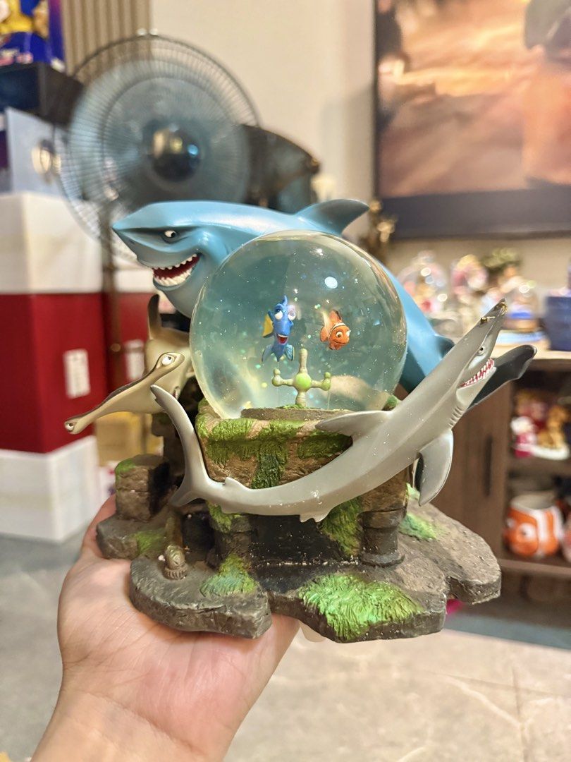 Disney Pixar Finding Nemo Snow Globe (Category: Figurines & Statues) located in Manila. Submitted by blueseamarketing (Listing ID 1423019966, Image 2). Description: .