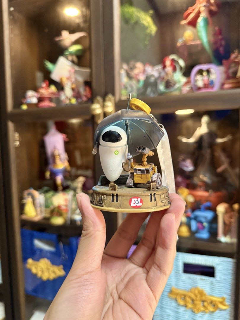 Disney Pixar Wall-E and Eve Ornament (Category: Character Goods) located in Manila. Submitted by blueseamarketing (Listing ID 1423515264, Image 1). Description: .