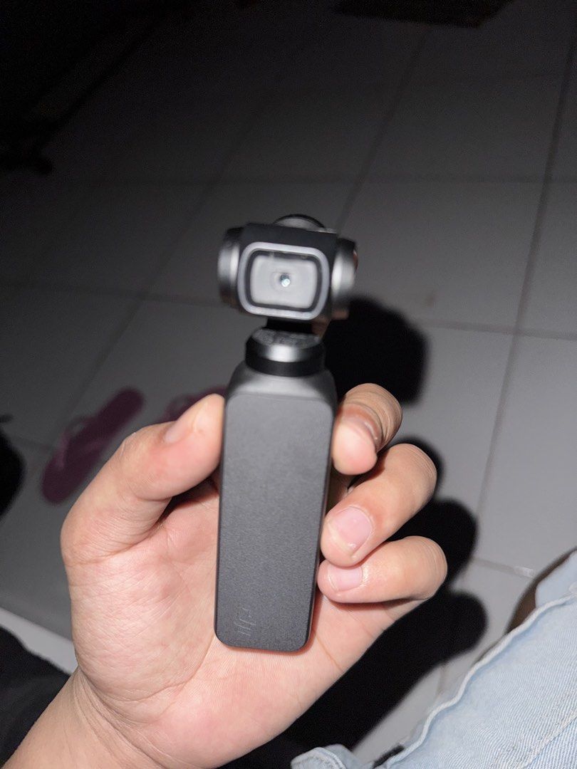 DJI osmo pocket 1 (Category: Cameras) located in Manila. Submitted by mightyowl-b071 (Listing ID 1423514324, Image 1). Description: Comes with case. Rarely used .