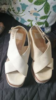 (Category: ) located in . Submitted by QualityShop (Listing ID 1423479568, Image 1). Description: .