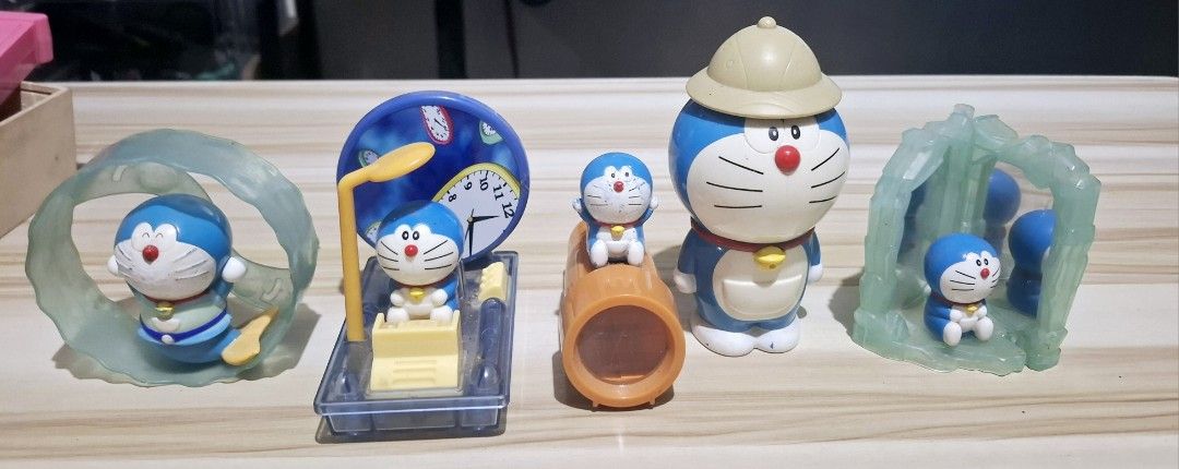 Doraemon Figure Set (Category: Figurines & Statues) located in Antipolo. Submitted by lakay_toys (Listing ID 1423577532, Image 3). Description: doraemon hard toys set 500.