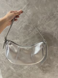 (Category: ) located in . Submitted by preloved968 (Listing ID 1423549413, Image 1). Description: .