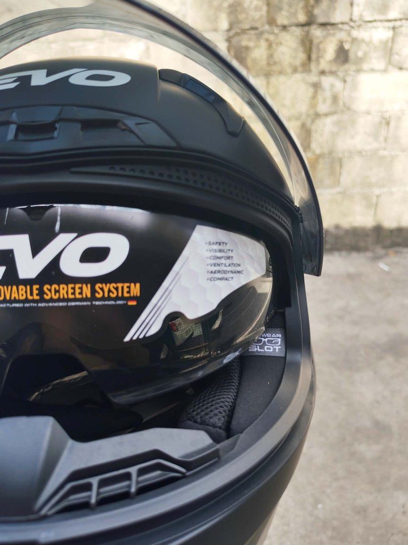 EVO GX1 Motorcycle Helmet (Category: Helmets and other Riding Gears) located in Manila. Submitted by ryujinkaii09 (Listing ID 1423485616, Image 2). Description: 🪖 EVO Helmets – Brand New Full-Face Helmets Upgrade your ride with EVO full-face helmets, designed for safety, comfort, and clean looks. Perfect for daily commute or long rides. Available Colors: • Glossy Black • Pearl White • Matte Black • Glossy Blue Features: • Brand new, never used •