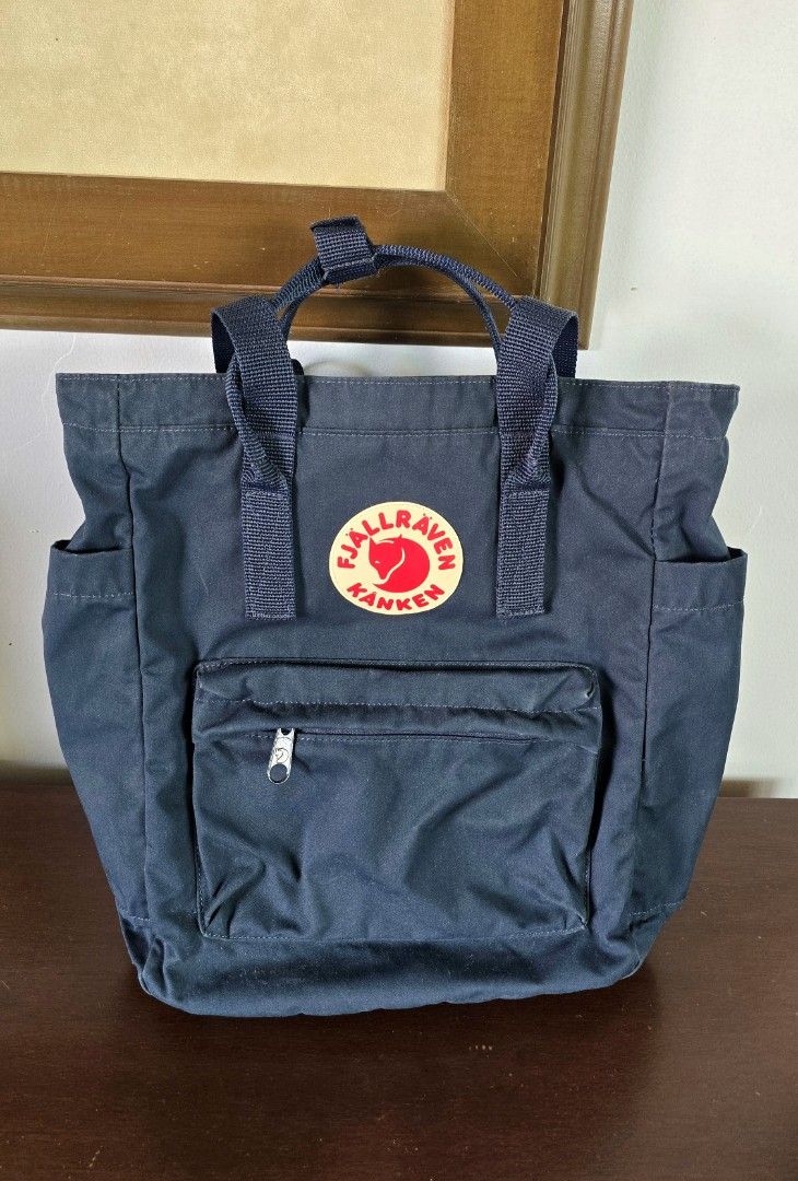 Fjallraven Kanken Totepack - Navy (Category: Tote Bags) located in Malolos. Submitted by ciantin (Listing ID 1423481279, Image 1). Description: - Authentic. Bought from official store. Can send you the screenshot of the receipt - No flaws. Used only a few times.