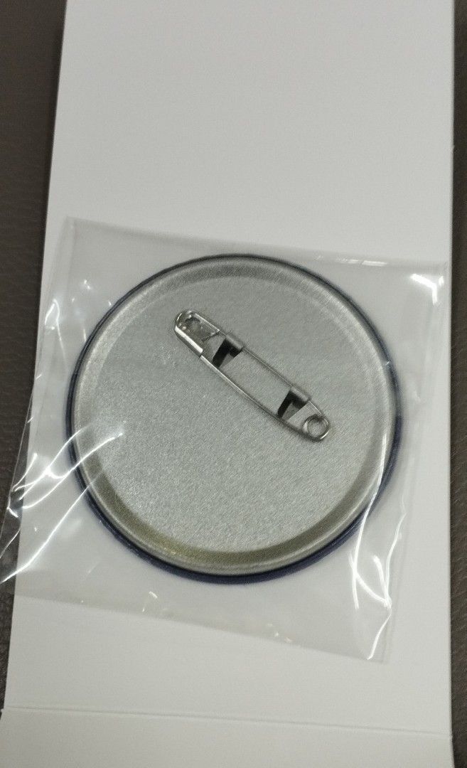 Good Smile Kuji Hatsune Miku 2025 Autumn Glitter Badge Meiko, Hobbies ...