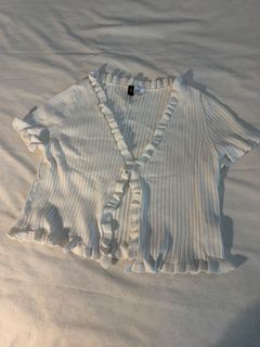 (Category: ) located in . Submitted by ienies_closet (Listing ID 1423494451, Image 1). Description: .