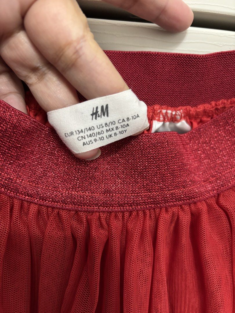 H&M Red Tulle Skirt (Category: Babies & Kids Fashion) located in Manila. Submitted by mrsnice (Listing ID 1423534189, Image 2). Description: H&M red Skirt for 8-12yo For pickup only at Aspire Tower Bagumbayan.