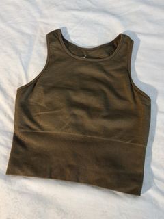 (Category: ) located in . Submitted by ienies_closet (Listing ID 1423495499, Image 1). Description: .