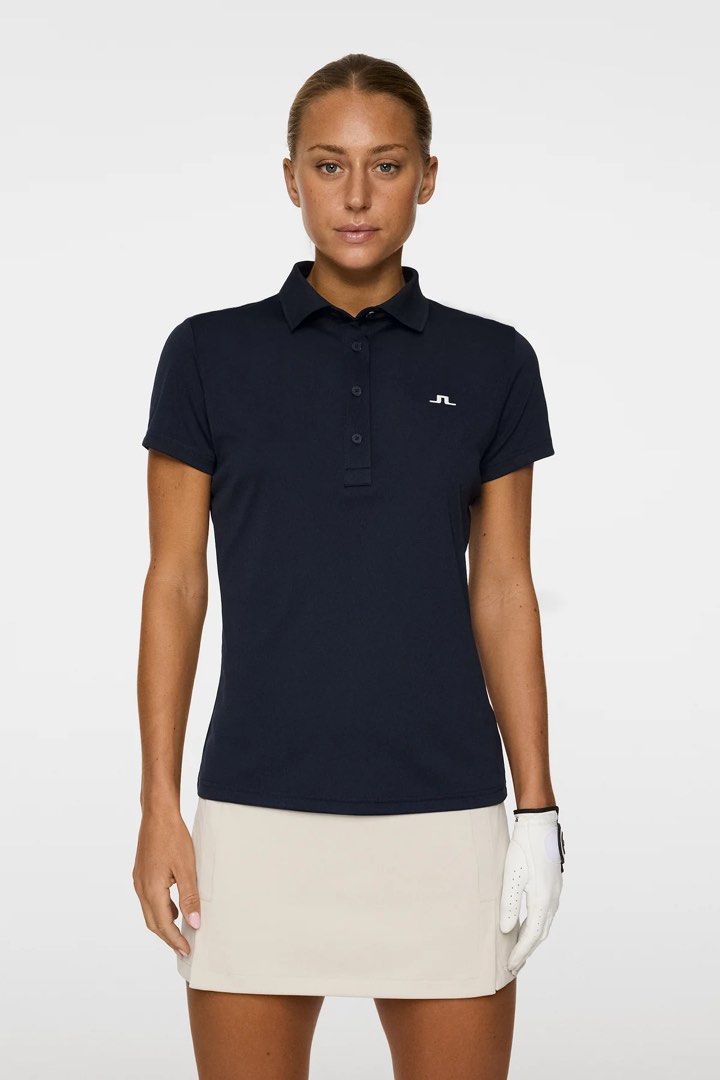 J LINDBERG POLI SHIRT (Category: Shirts) located in San Juan City. Submitted by cocobelle_fashion (Listing ID 1423519011, Image 1). Description: AUTHENTIC J LINDBERG LADIES POLI SHIRT IN LIGHT ORANGE.