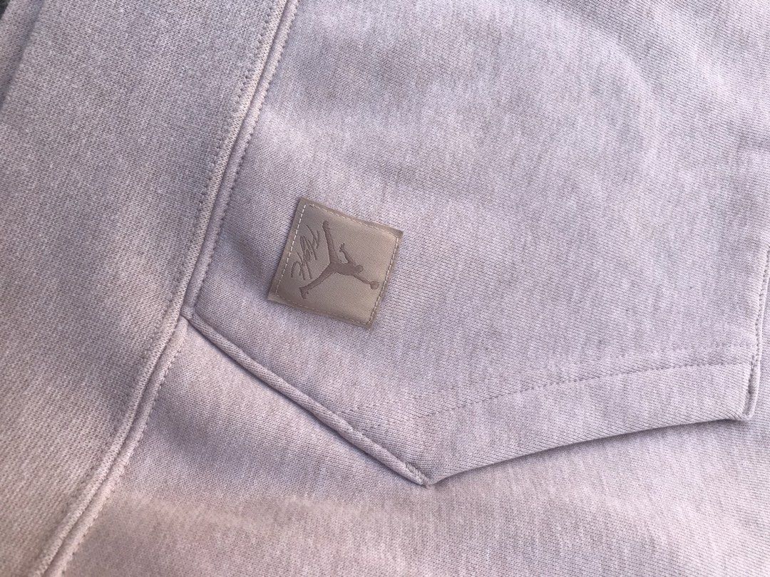 Jordan Pullover Hoodie Flight Fleece (Category: Hoodies) located in Imus. Submitted by chararatzx. (Listing ID 1423584714, Image 3). Description: JORDAN PULLOVER FLIGHT FLEECE HOODIE Condition 10/10 No issue color rate 10/10 Dimes width 22 length 26 Fit to Large to Medium .