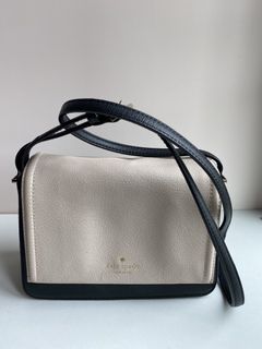 （分類：）位於 。 由 iithrift 提交（商品編號 1423477399，圖片 1）。簡介： 。