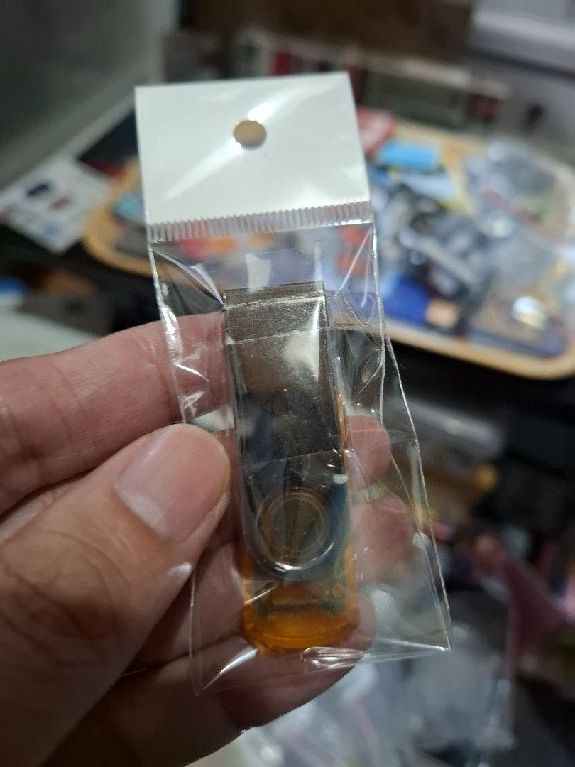 Kingston 2GB USB Flash Drive (Category: Hard Disks & Thumbdrives) located in Las Pinas. Submitted by All.here_OnlineShop (Listing ID 1423456068, Image 2). Description: Kingston 2GB USB Flash Drive. Black body, gold cap. Compact and ready to use. 100 only.