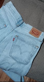 (Category: ) located in . Submitted by preloved.10 (Listing ID 1423564990, Image 1). Description: .