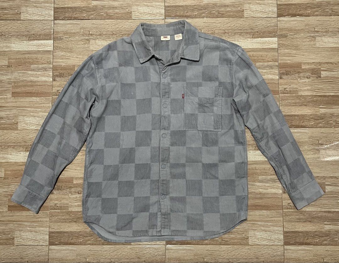 Levi's Checkered Corduroy Shirt (Category: Tshirts & Polo Shirts ) located in Manila. Submitted by thrifteracollection24 (Listing ID 1423562190, Image 1). Description: Levi’s Corduroy❗️❗️❗️ Excellent condition Authentic and legit Color rate: 10/10 Medium on tag Dimension Width: 22 Length 28 Price: 849 Php Dm me to purchase🫶🛒 Location: Mangaldan, Pangasinan.