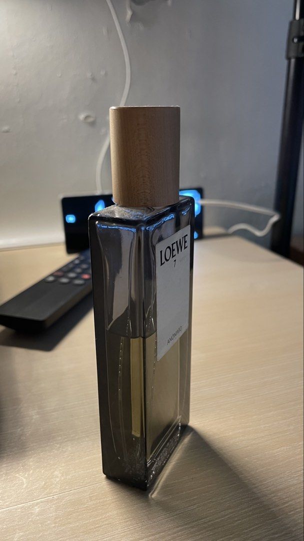 Loewe 7 Anónimo Eau de Parfum (Category: Fragrance & Deodorants) located in Pasig City. Submitted by xtiansa (Listing ID 1423614593, Image 2). Description: Authentic with box and paperbag Juice level: 30 ml .