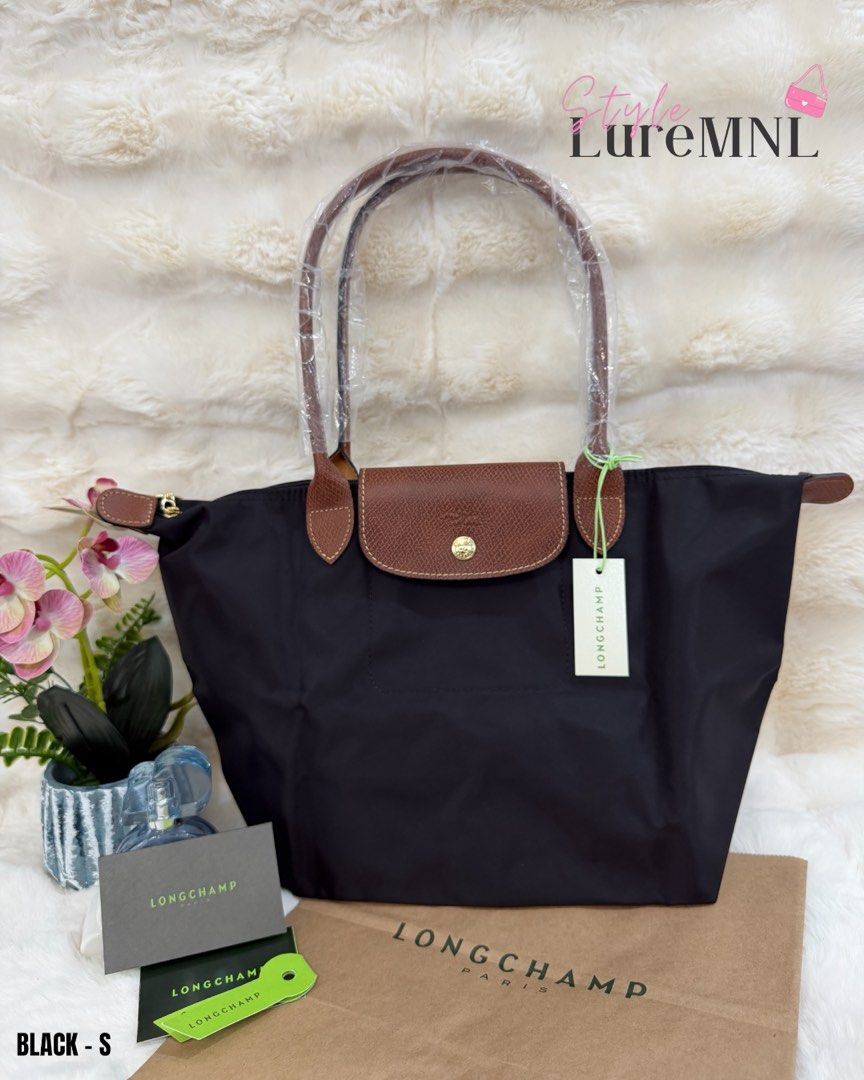 Longchamp Le Pliage Tote Bag - Small (Category: Luxury Bags & Wallets) located in Quezon City. Submitted by styleluremnl (Listing ID 1423578749, Image 1). Description: •Longchamp Le Pliage Small • Paper Bag & Care Card.
