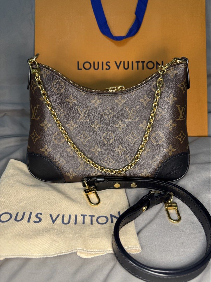Louis Vuitton Boulogne PM (Category: Luxury Bags & Wallets) located in Manila. Submitted by genzmnl (Listing ID 1423535315, Image 2). Description: The versatile Boulogne PM handbag is made from classic Monogram canvas and features a removable strap, enabling cross-body, long-shoulder and short-shoulder carry. Without its strap, the Boulogne PM becomes a small chain bag or clutch for more formal occasions. It has a double-zip opening and an inside