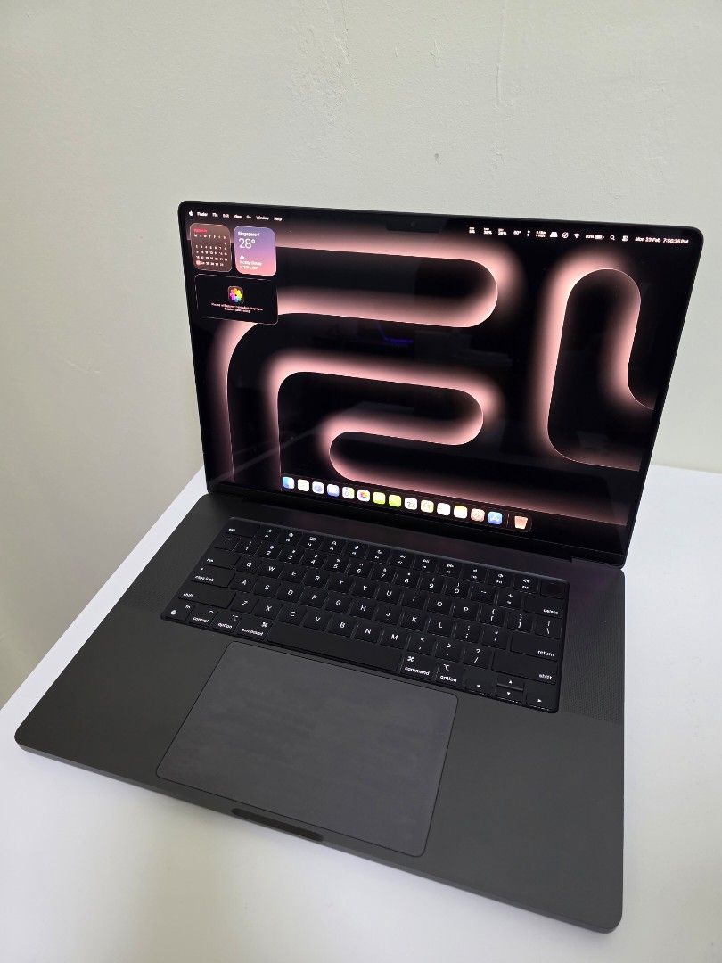 MacBook Pro 16-inch M4 Pro412337734335877120