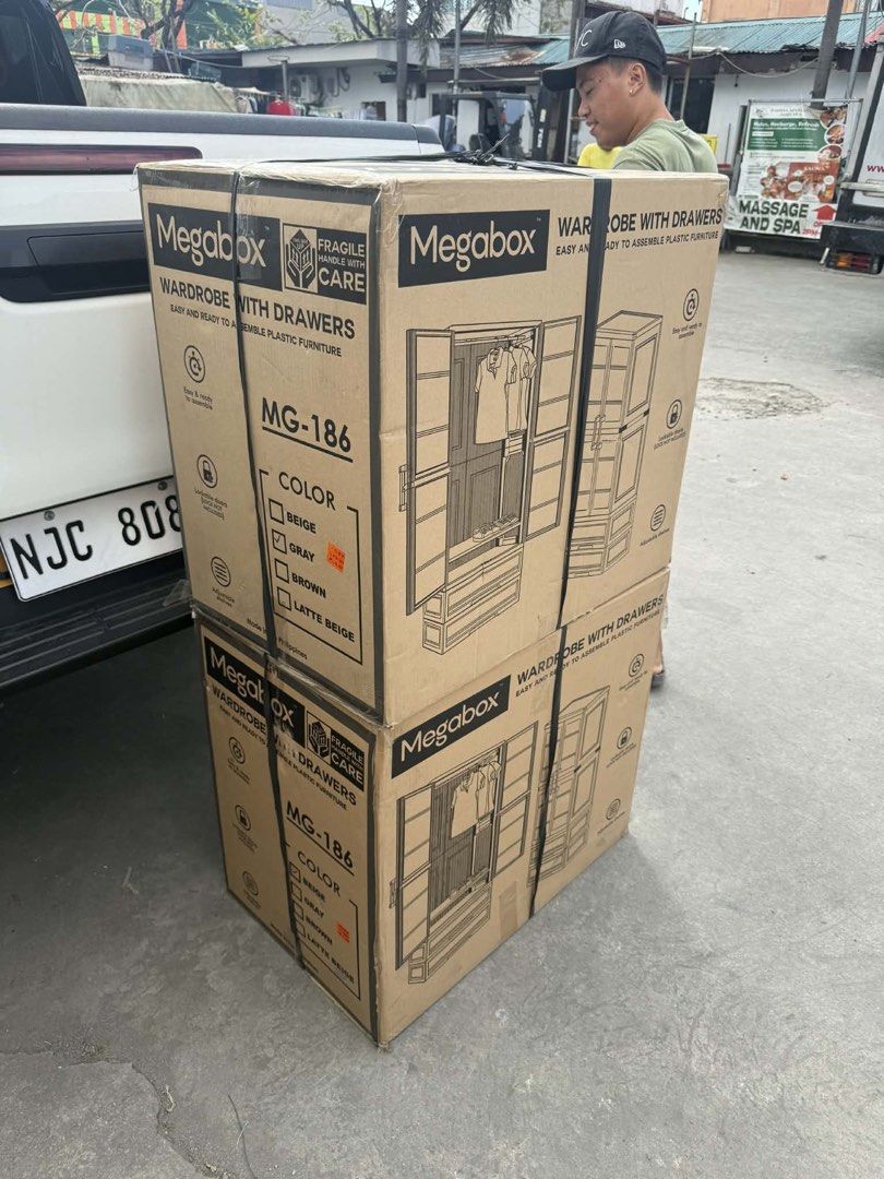 Megabox Wardrobe and Drawers (Category: Shelves, Cabinets & Racks) located in Las Pinas. Submitted by shytorres (Listing ID 1423450214, Image 1). Description: Onhand and Ready to deliver Megabox drawers Megabox wardrobe Megabox cabinet Orocan drawers 📍pasig Tuesday to Sunday delivery Cod / cop / gcash Grab yours now! Pm to inquire.