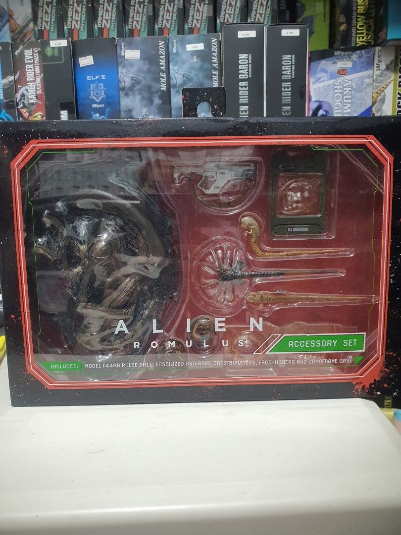Neca Alien Romulus Accessory Set (Category: Figurines & Statues) located in Mandaluyong City. Submitted by xplay_collectibles (Listing ID 1423446136, Image 1). Description: - Alien Romulus accessory set - Includes various accessories - Brand new, in original packaging - Features the Alien Romulus logo - Ideal for collectors and Alien franchise fans.