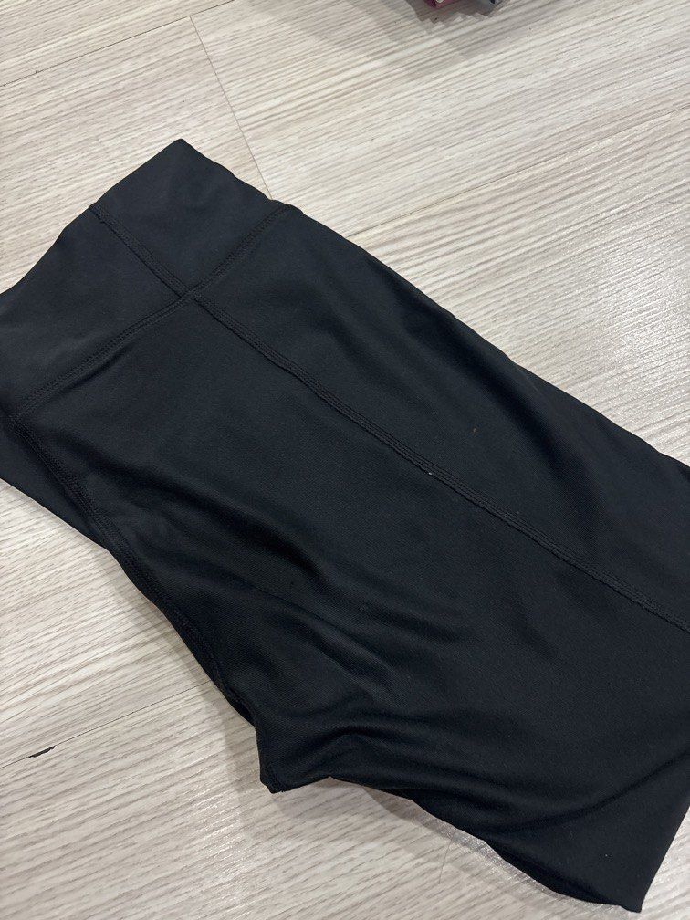 Orginal Nike Dri - Fit Leggings (Category: Activewear) located in Mandaluyong City. Submitted by 2goodfinds (Listing ID 1423534517, Image 3). Description: Original Nike Dri - Fit leggings / joggers DM me for more details .